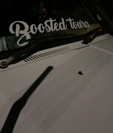 Boosted Toura - Window Banner